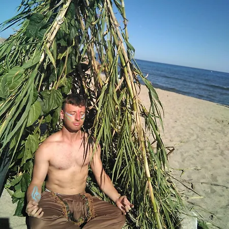 مكان تخييم Playa Y Fiesta